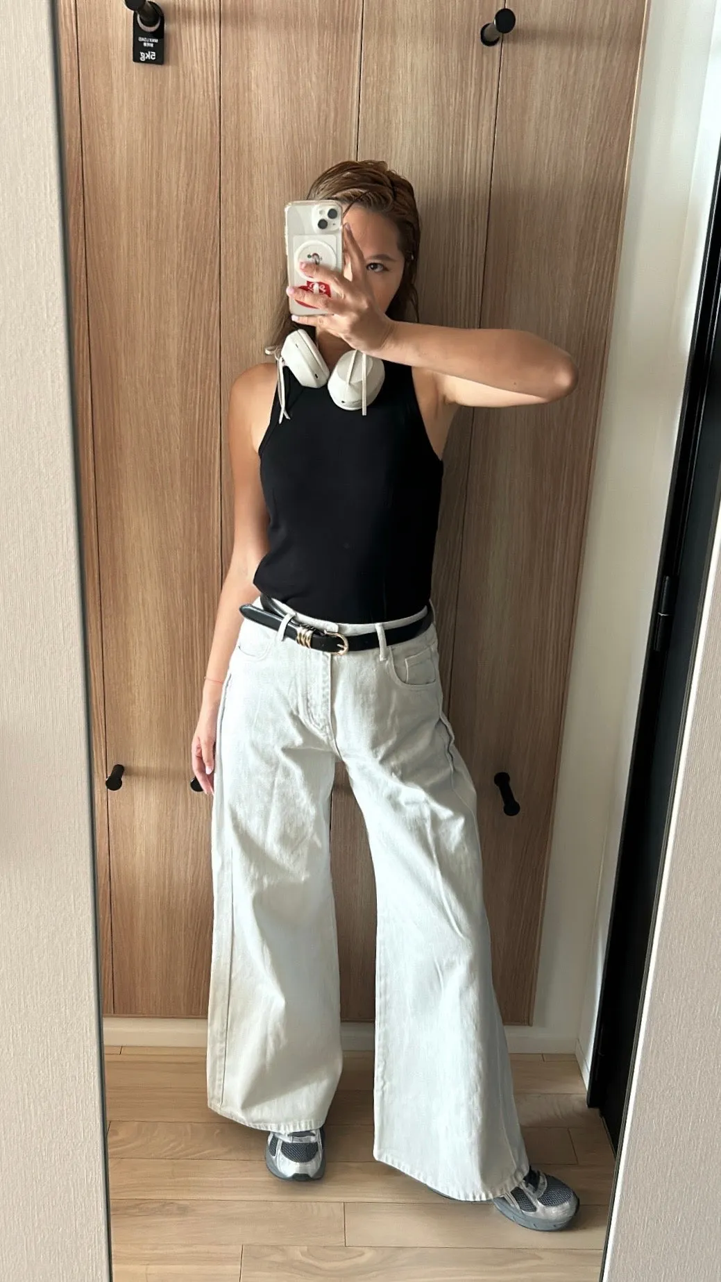 LIGHT DENIM WIDE LEG JEANS WITH BELT ⭐️ *LAST ONE M*