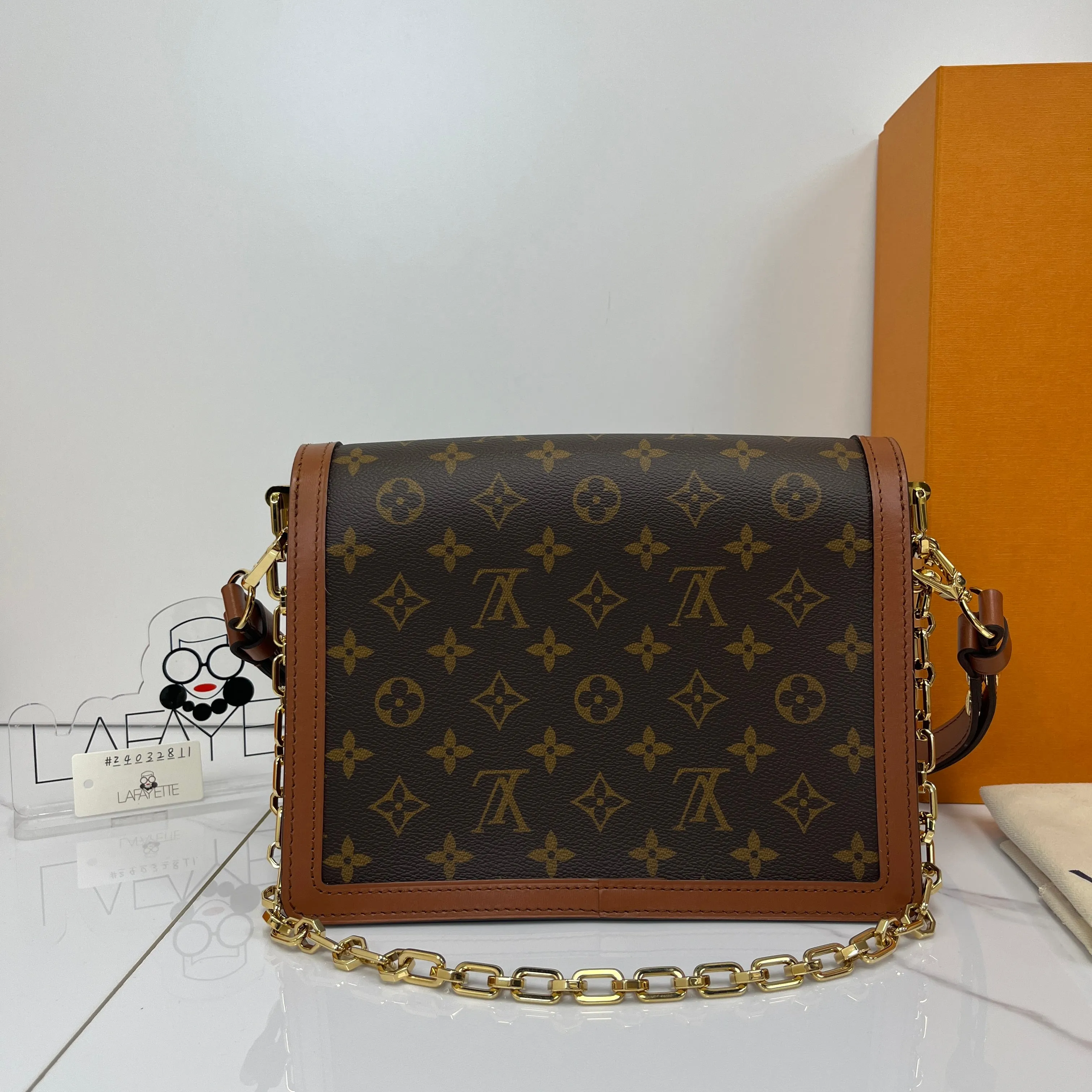 Louis Vuitton Dauphine MM