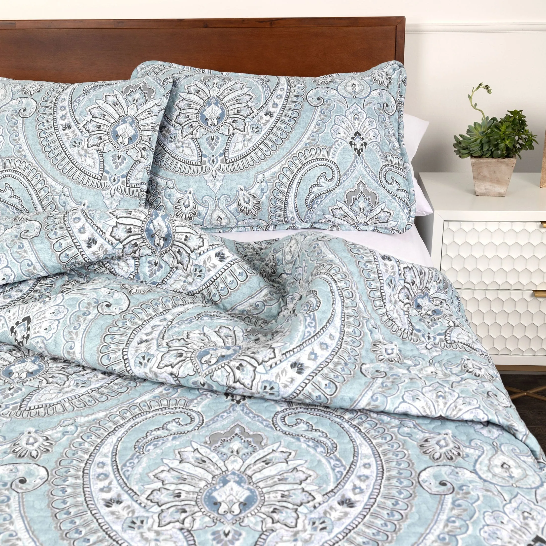 Pure Melody Quilt Set