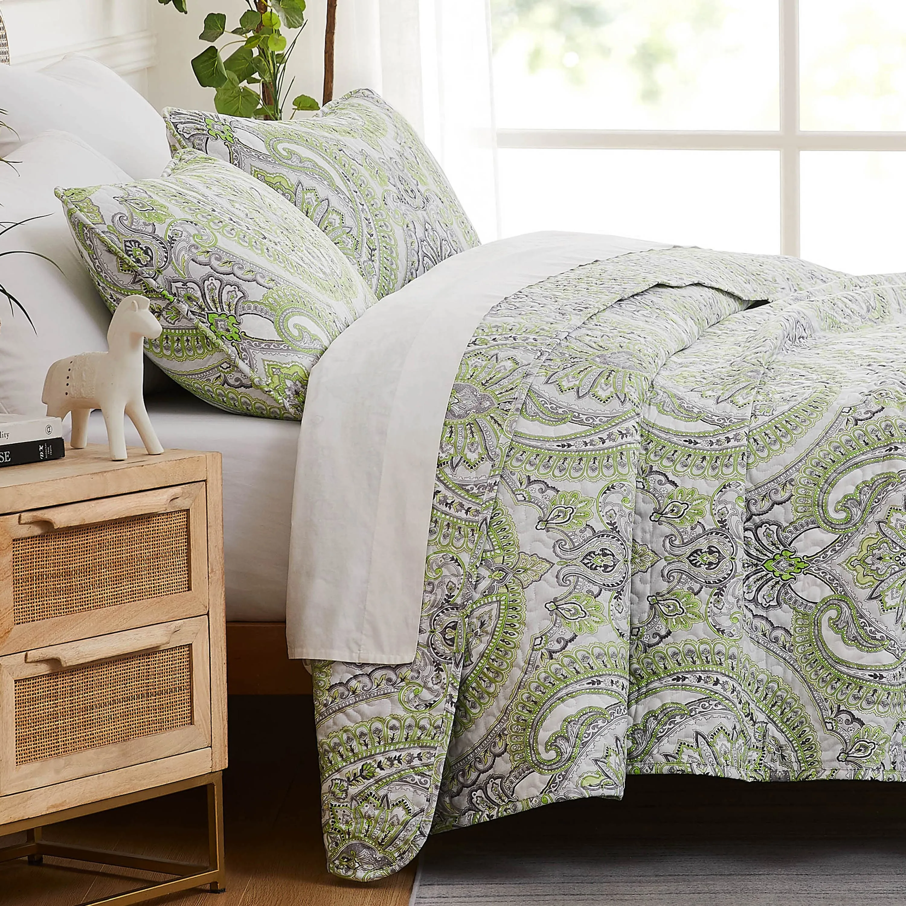 Pure Melody Quilt Set